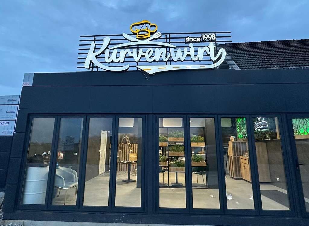Projekt Kurvenwirt – Modular Restaurant Build