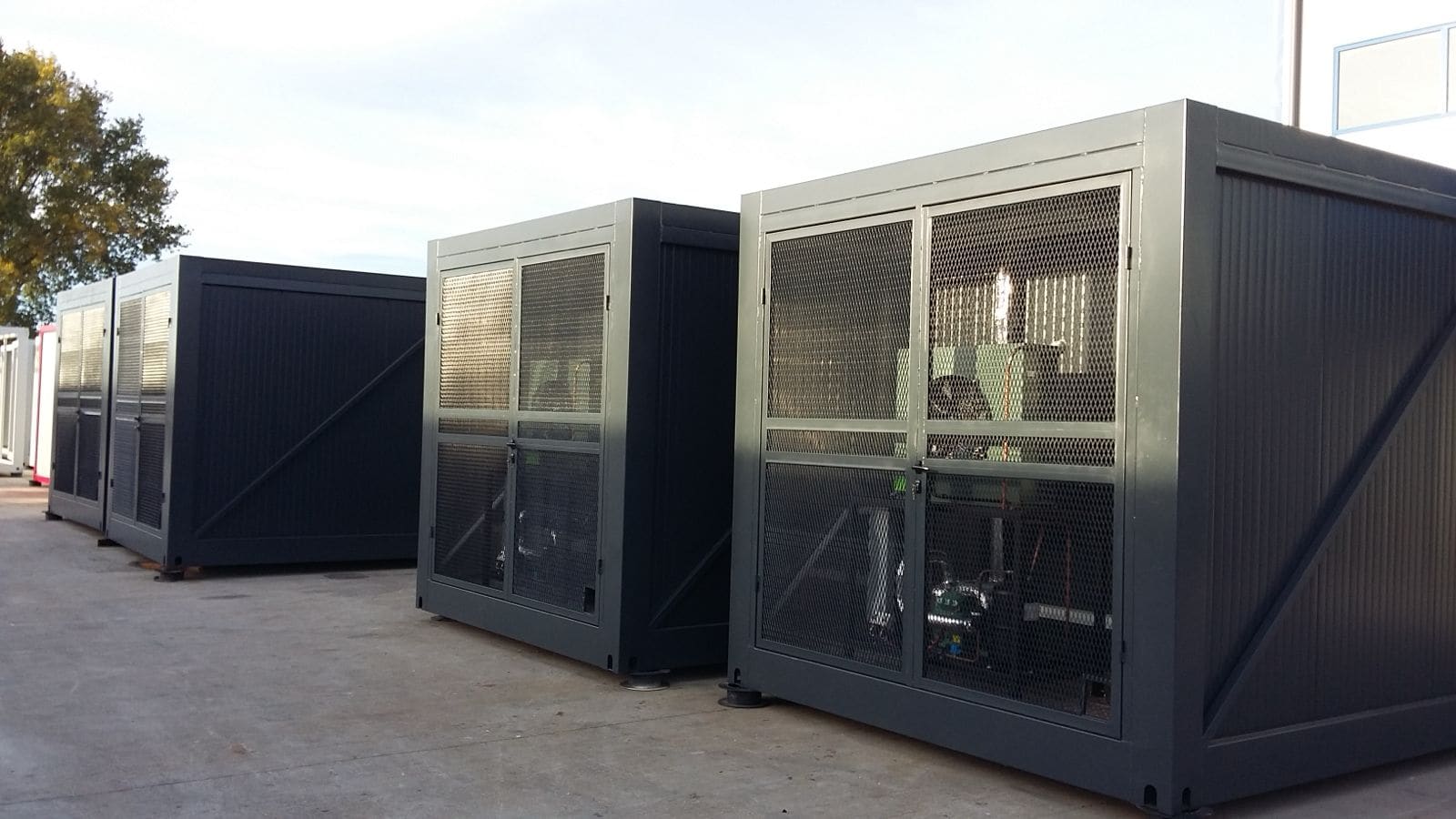 Projekt für Mercedes – Industrial Refrigerated Container Units - Gallery image 2