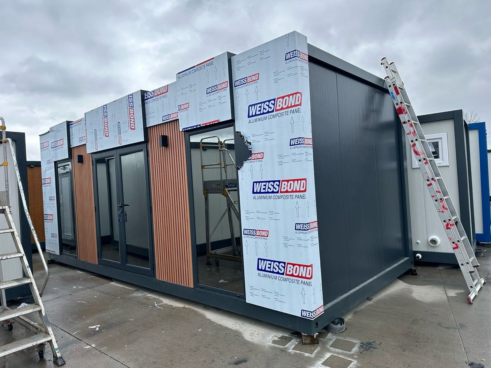 Air-Conditioned Parking Pavilion – Modular Cashier Building - Gallery image 4